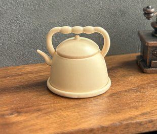 Миниатюра чайник 2.8 см Бежевый